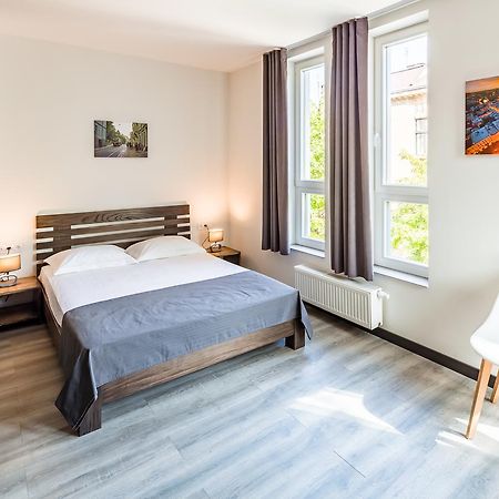 Central Park Apartments Lviv Eksteriør billede